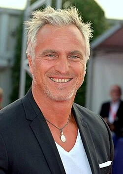 Portrait of David Ginola
