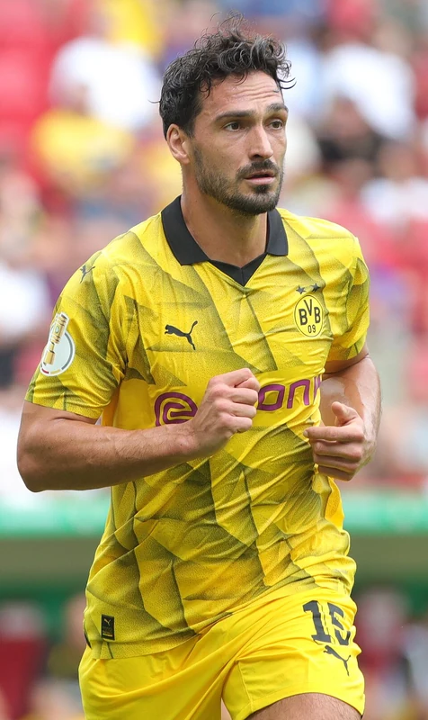 Portrait of Mats Hummels